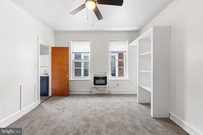 Building Photo - 5510 Walnut St