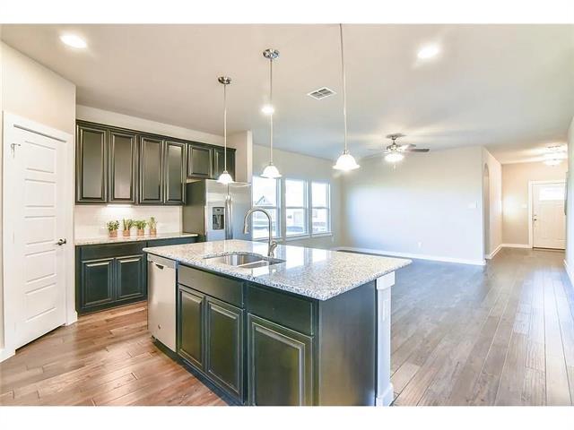 Photo - 2305 Paxton Way