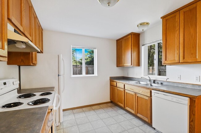 Photo - 760 NW Paragon Pl