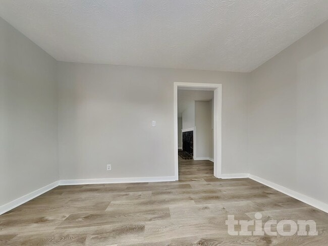 Photo - 285 Fireside Way