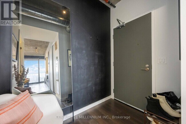 Photo - 170 Bayview Ave Unité 2409