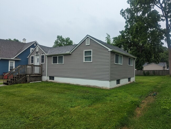Photo - 307 W Ells Ave