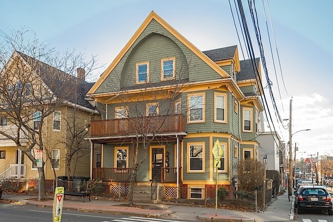 Photo - 98 Elm St Unidad 1