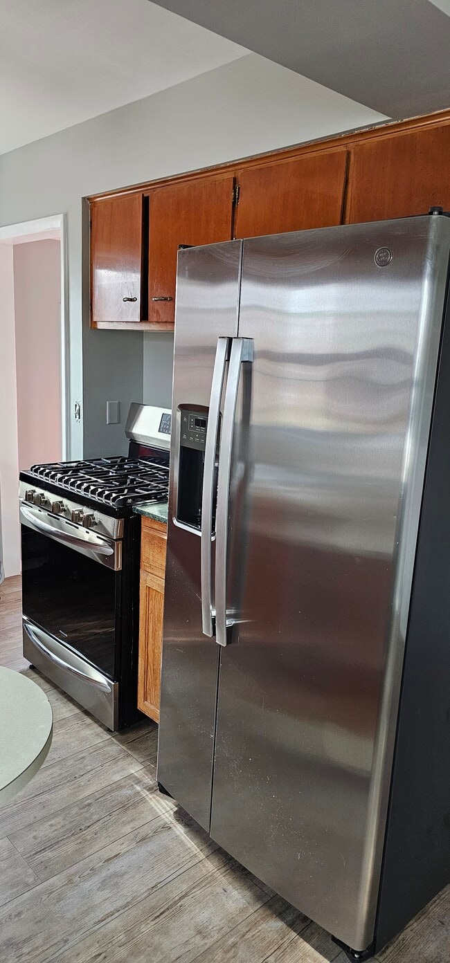 Photo - 7501 Walnut Ave