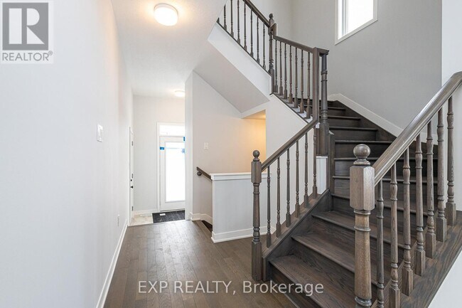 Photo - 218 Ormiston Cres