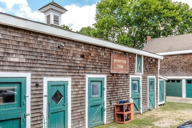 Photo - 89 Old Connecticut Path