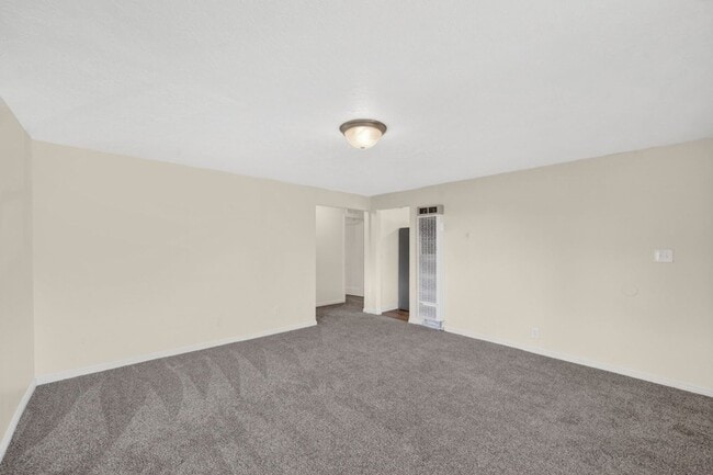Photo - 2330 E Heritage Wy Unit 3