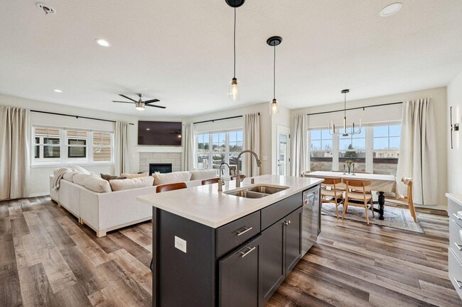 Photo - 2945 N 186th St