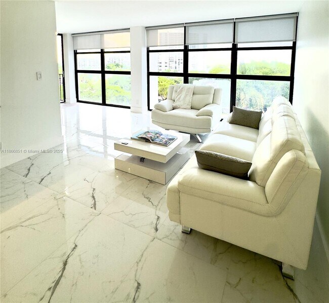 Photo - 400 Leslie Dr Unidad 725