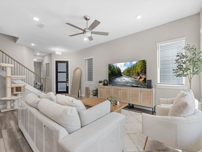 Building Photo - 16011 Mason Run Dr