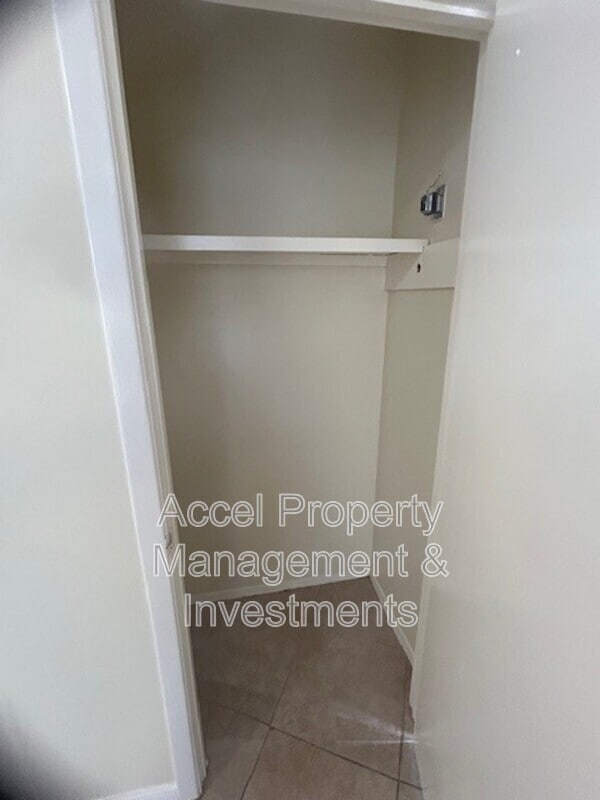 Photo - 1416 Grovewood Dr