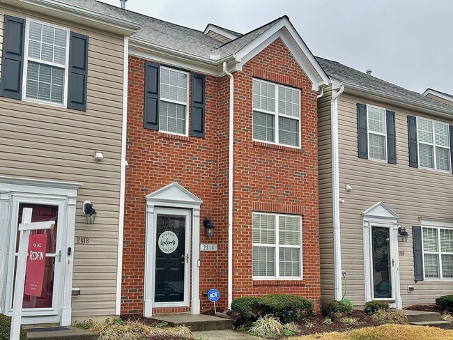 Stylish 3 Bd, 2.5 Ba Townhome in Caddell W... - Stylish 3 Bd, 2.5 Ba Townhome in Caddell W...