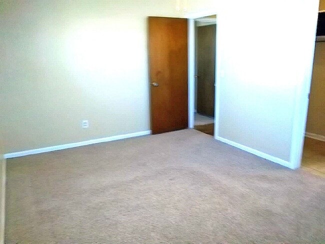 Photo - 2606 Douglas Dr