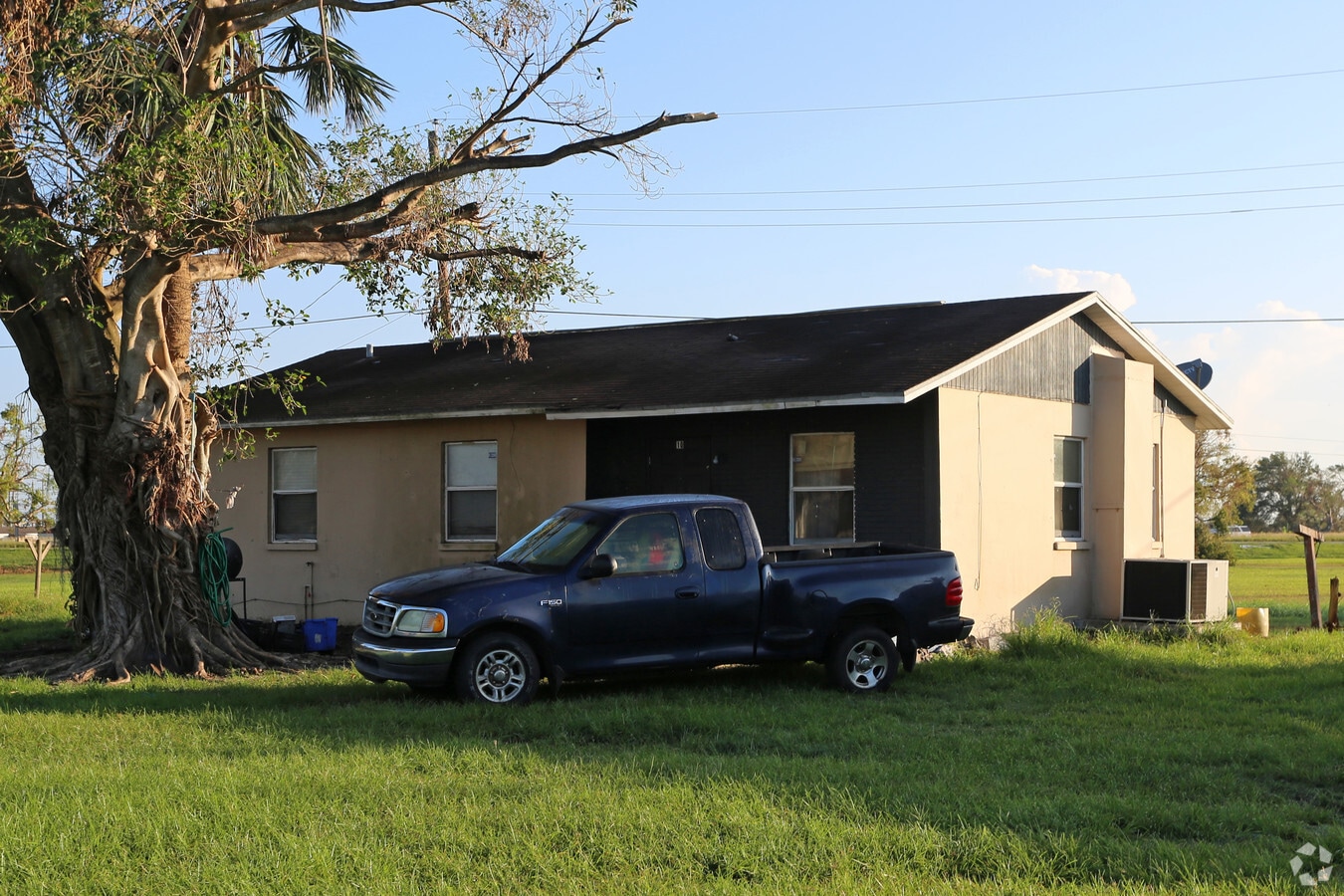 Okeechobee Center Housing - Okeechobee Center Housing