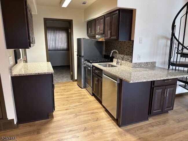 Photo - 11 Great Gorge Dr Unit 8