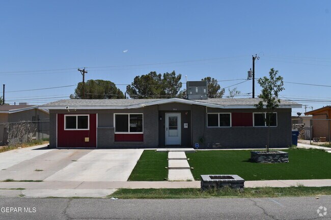 Building Photo - 304 Maricela Dr Rental