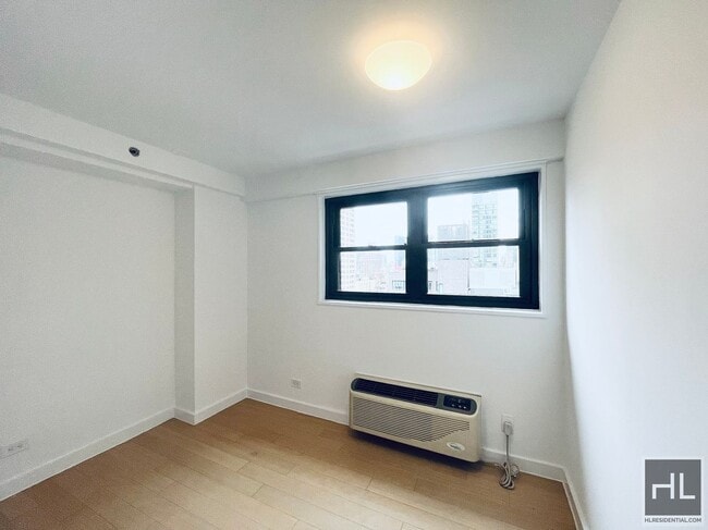 Photo - East 39th Street Unit 25D