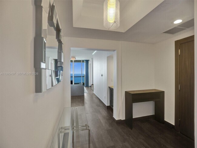 Photo - 17875 Collins Ave Unidad 3005