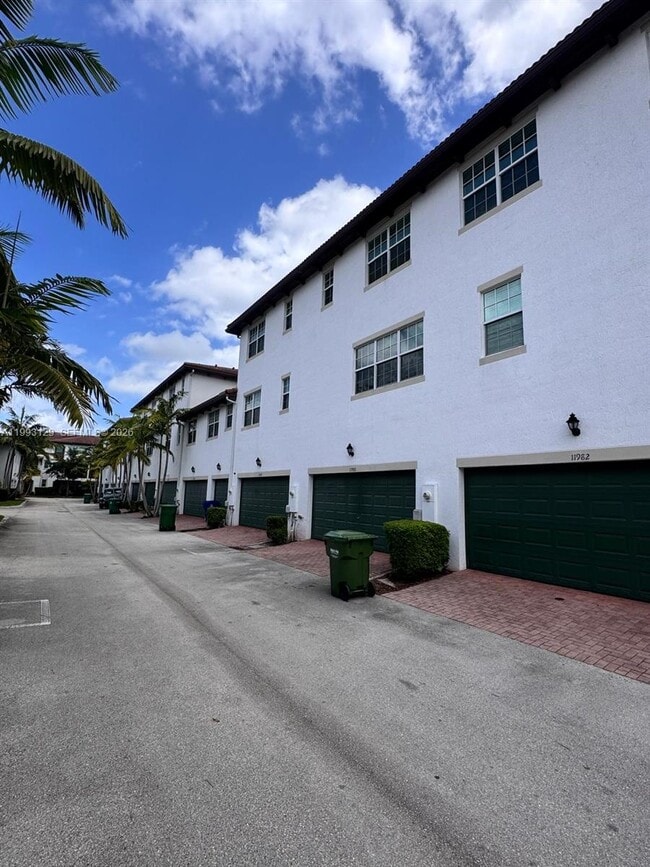 Photo - 11980 SW 29th St