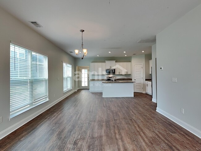 Photo - 5305 Tupelo St