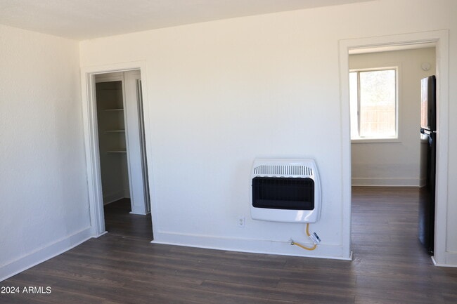 548 Graham Pl