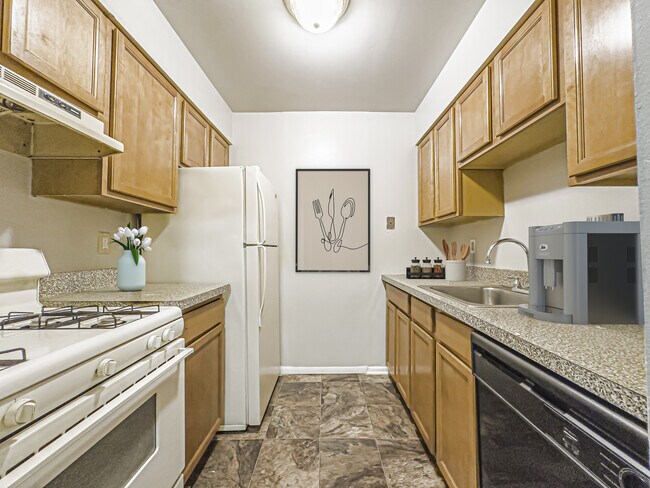 Creekside North Apartments