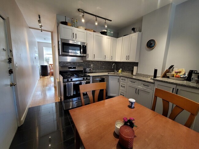 Photo - 11 Phillips St Condo Unit 8