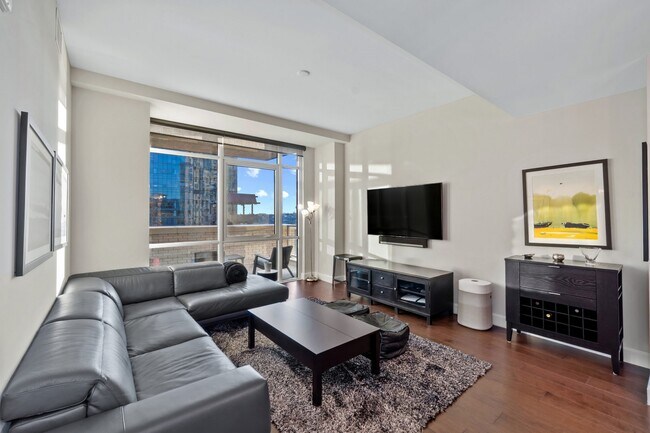 Photo - 1330 Lancaster St