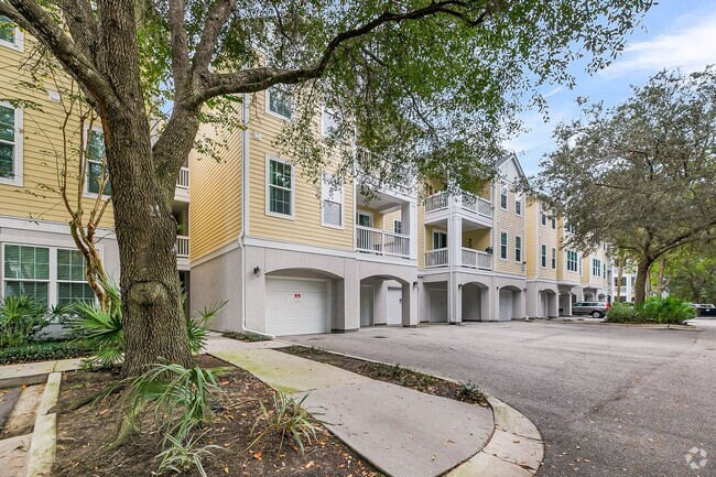 Building Photo - Charming Johns Island Condo