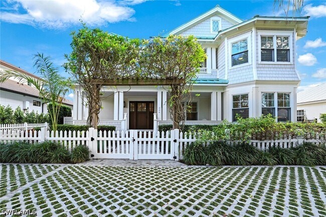 Photo - 444 2nd Ave N