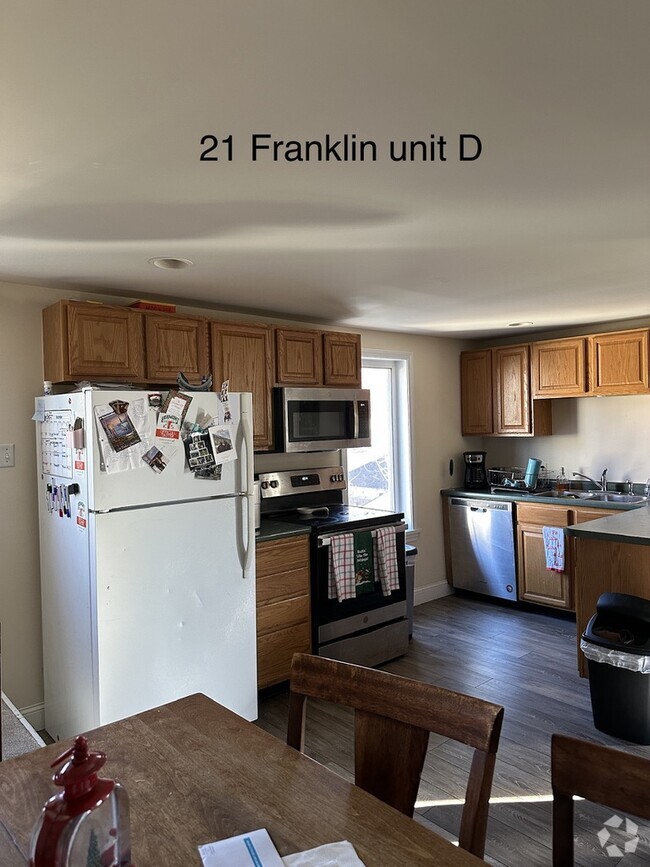 Building Photo - 21 Franklin St Unit D Rental