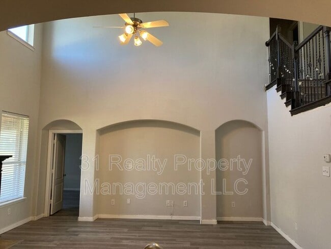 Photo - 2744 Ferdinand