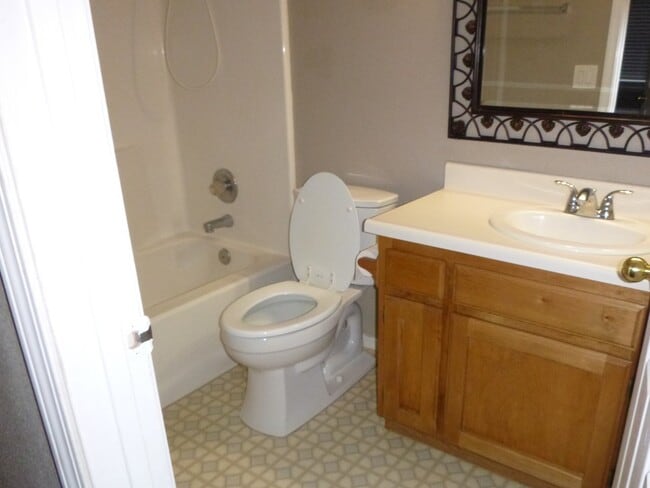 Photo - 600 Bowers Way