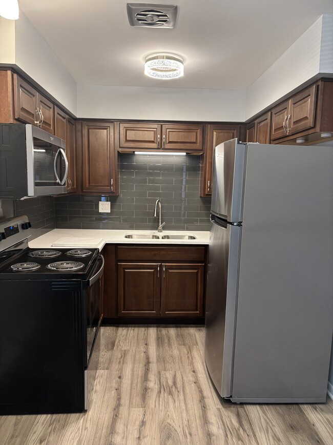 Photo - 7232 Randolph St Unidad 205