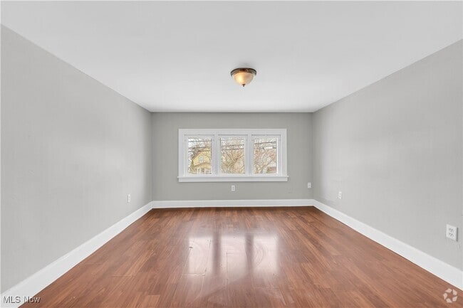 Building Photo - 3746 W 140th St Unit 2/UP Rental