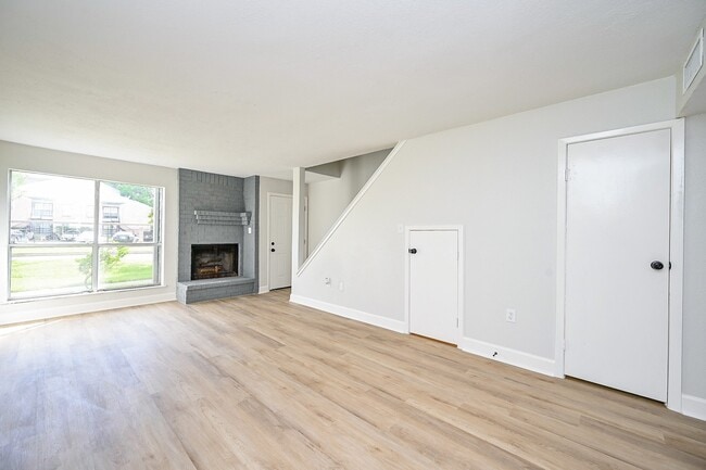 Photo - 260 El Dorado Blvd