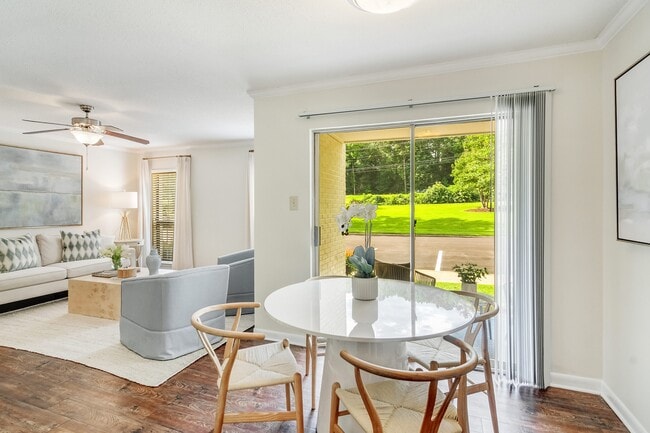 Cambridge Station Apartment Homes
