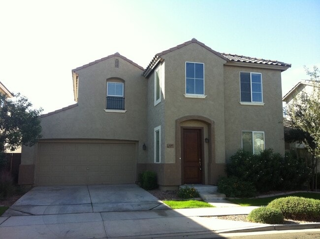 Building Photo - Gilbert 4 bedroom home