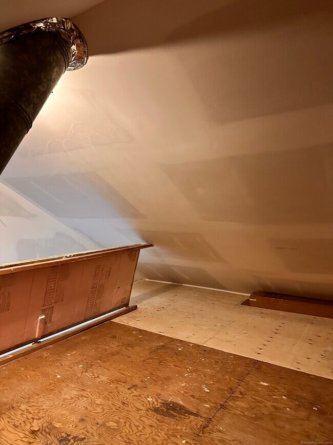 Photo - 585 Park Rd Unit 3-8