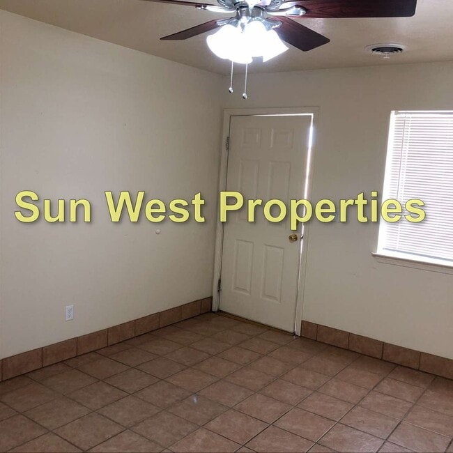 Photo - 820 Vine Ave Unidad #A