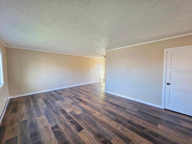 Photo - 208 Jadwin Ave
