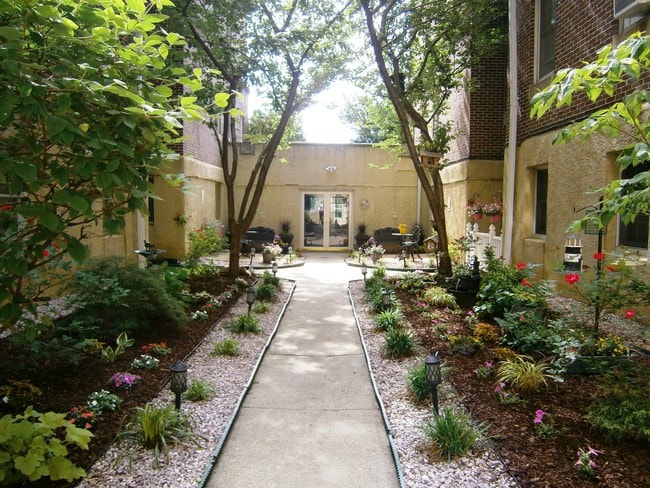 Baltimorean Apartments