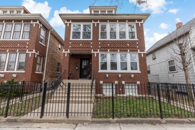 Building Photo - 6839 S Maplewood Ave Unit 1R Rental