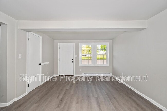 Photo - 15207 National Pike Condo
