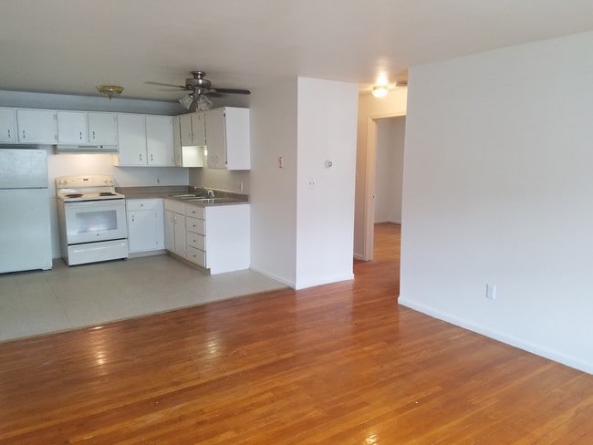 Photo - Franklin Village