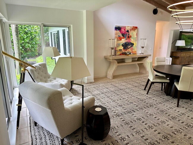 Photo - 705 SE Atlantic Dr