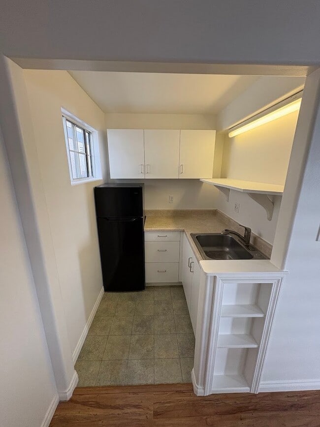 237 Santa Monica Dr