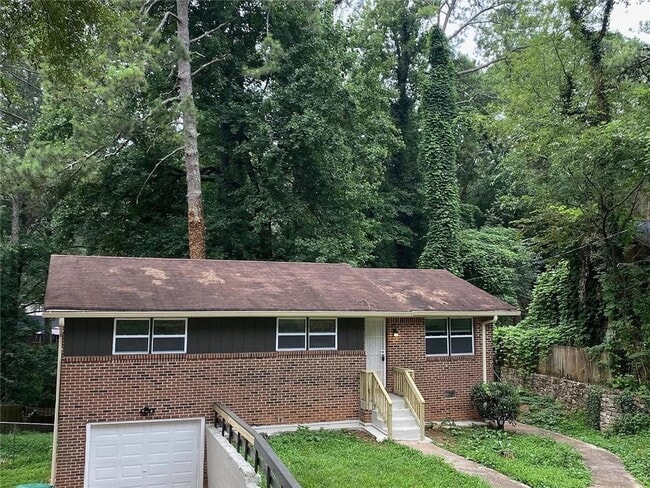 Building Photo - 2139 Trailwood Rd Rental