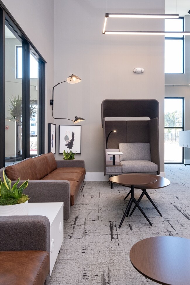 The Fitzroy Promenade Apartments Little Rock, AR