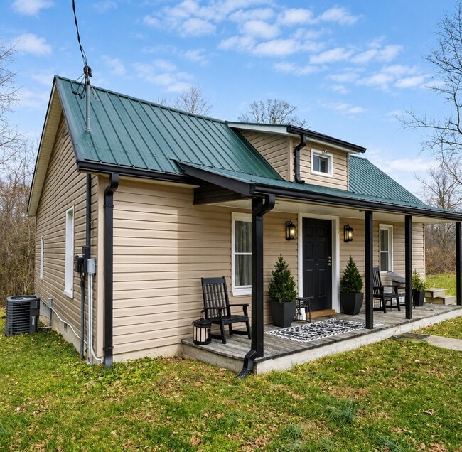 Building Photo - 396 Damascus Church Rd